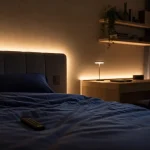 LED déco chambre : halo lumineux indirect derrière la tête de lit